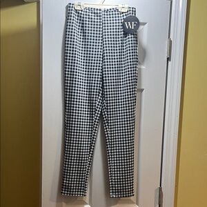 NWT- Woman’s White Fox Boardwalk Pants. Black Gingham. Zip up back. -size XS